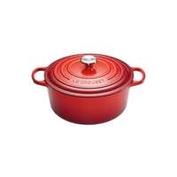 “Ma Nouvelle Le Creuset” Cherry Red Casserole Dish